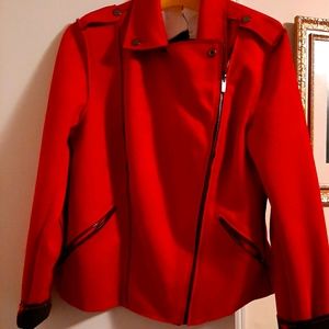 Woman zip/open Jacket